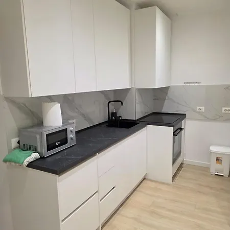Heartstay Apartment *